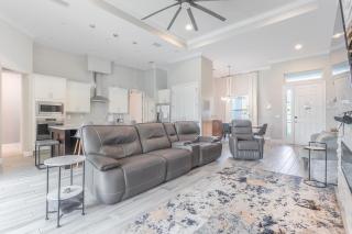 Seaside Serenity -Private Pool with Beach Access - Melbourne Shores - 3