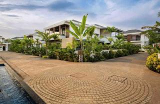 Amrao - A Lindsay Manor - 3