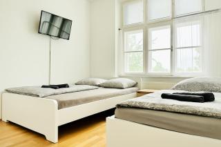 Cosy Long-Term Apartment with Free Parking - Wenen - 3