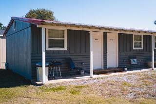 Near Lake Texoma Quad-plex Kitchenette - 29 - Mead - 1