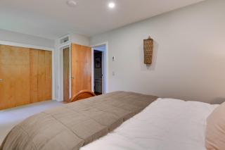 Ski-InandSki-Out Sugarbush Retreat with Indoor Hot Tub - 2