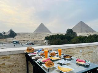 Sphinx Scarab Pyramids View - Kairo - 4