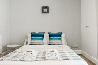 Peaceful 2BR Mews House with Garage, Zone 1 - Londen - 4