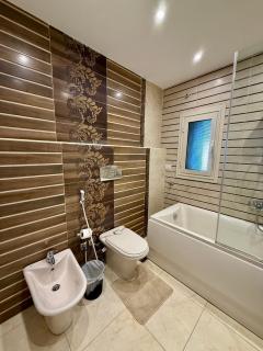 Abdulaziz Al Saud Street - Panoramic Nile-Pyramids view 3BR Apartment - 2