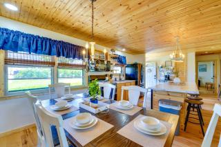 Near Table Rock Lake Family Home with Deck and Views - 6