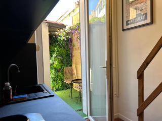 Studio avec extérieur proche plage et vieux port - 3