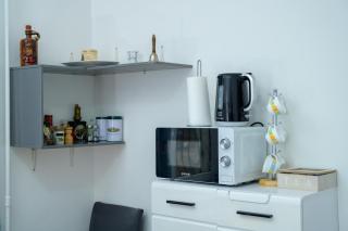 Cozy Urban Escape Near Mountains & City Life - Almaty - 6