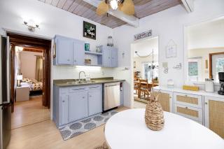 Sylvan Cabin - 3 BR Family Fun Luxurious Yard - 2
