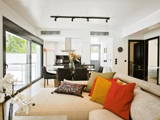 Voula Private Pool, Beach, Home cinema Apartment - 4