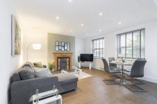 1-Bedroom Top Floor Apartment - 5