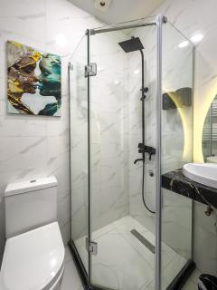 Monroe Chic Studio - 1
