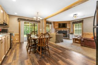 Schroon River Bend Getaway - Schroon Lake - 5