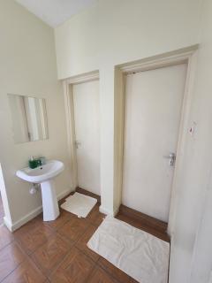 Budget Stay With Style 1 Bedroom - 7