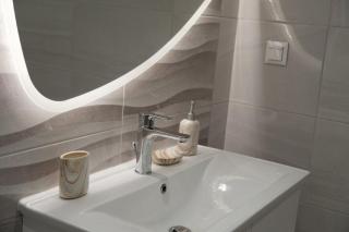 Tina House - 2