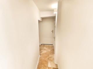 Le Loubon By La Familia - 4