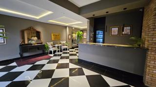 Riverview Persian Style 3Bedroom Apartment - 8