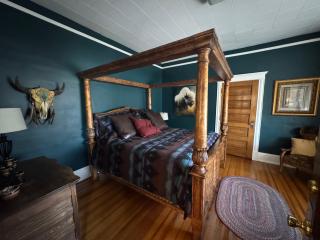 The Boho Buffalo Inn - 7