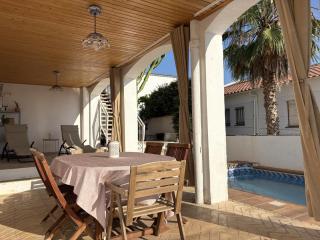 R163 Casa con piscina ideal para familias - Cunit - 6