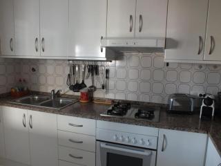 Apartamento a 50m de la playa con Wi-Fi y terraza, 2 dormitorios, 6 pers. - ES-204-26 - 1
