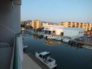Apartamento en Roses con Piscina Comunitaria y Vista a la Costa - ES-204-44 - Roses - 3