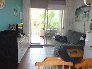 Apartamento en planta baja con piscina comunitaria en Roses, cerca de playas y actividades - ES-204-47 - Roses - 2