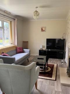 Modern 2BR with Free Parking in Newcastle-under-Lyme - Newcastle-under-Lyme - 7