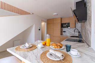 Dream 1-Bed Villa: Pool, Jacuzzi & Sauna, BBQ! - 8