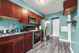3BR Franklin Park Stay 5 Mins to Airport and Downtown - 3