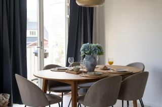 Modern Beachy Home with Terrace Charm First Floor - Båstad - 8