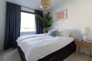 Modern Beachy Home with Terrace Charm First Floor - Båstad - 3