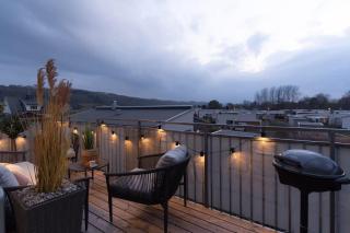 Youthful 3BR Flat with Balcony and Hobby Game Board - Båstad - 8