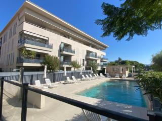 Spacieux appartement avec jardin dans résidence de grand standing avec piscine - Sanary-sur-Mer - 2