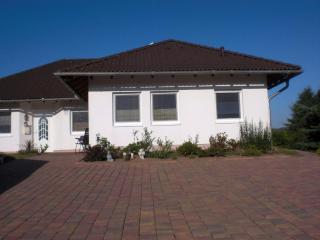 Appartement In Adorf Mit Garten, Terrasse Und Grill - 0