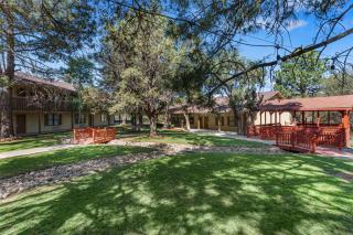 Best Western Pine Springs Inn - Ruidoso Downs - 4