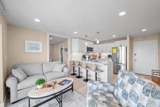 708A Beachfront Sunrise Sunset Views - 5