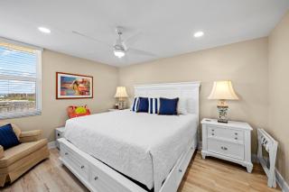 708A Beachfront Sunrise Sunset Views - 8