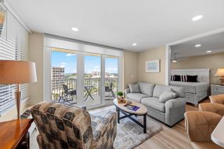 708A Beachfront Sunrise Sunset Views - 2