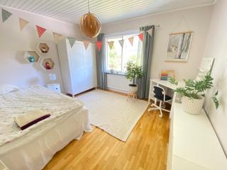 Large family house close to city and nature - - 1