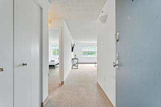 Legacy At Imperial Village 504 I 1 Bed 1 Bath - 4