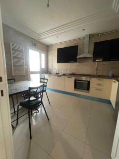 Cozy Apartment with Direct Airport View Soukra Location - Ariana - 2