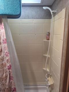 Tiny Trailer happy hole in the wall - 1