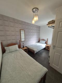 Ulverston Town Centre Flat (2 Bedrooms) - 4