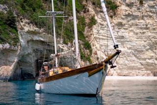 Nereid - - 2