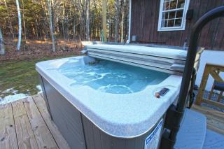 Dream Stratton Forest Cabin with Hot Tub and Fast WiFi - Stratton - 4