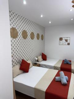 Luxury Apartments Near the Beach and Downtown CENTRUM 8 - 9