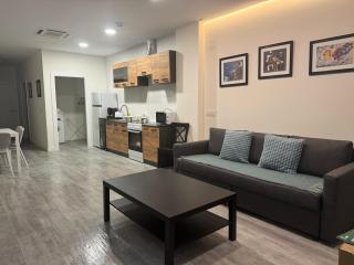 Apartamentos Catedral Palace by gaiarooms - Valladolid - 0