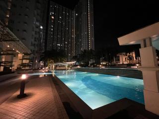 Skyview 2BR at Grass - Manila - 2