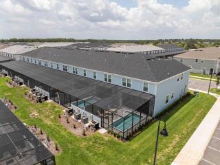 16101 Dream Home Perfect for Family near Disney & Water Parks - 2