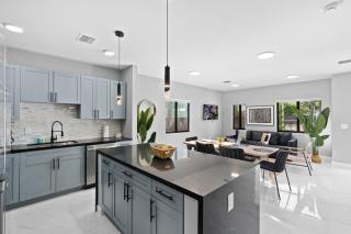 Stylish Townhouse Steps from Wynwood - 7