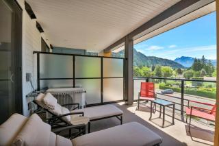 Harrison Hot Springs Lakeside - 1